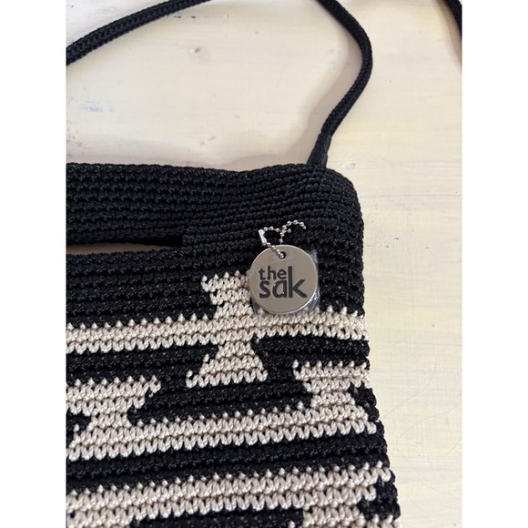 The Sak‎ Hand-Crocheted Black Tan Boho Crossbody Bag Signed Made in Bali EUC - Picture 2 of 5